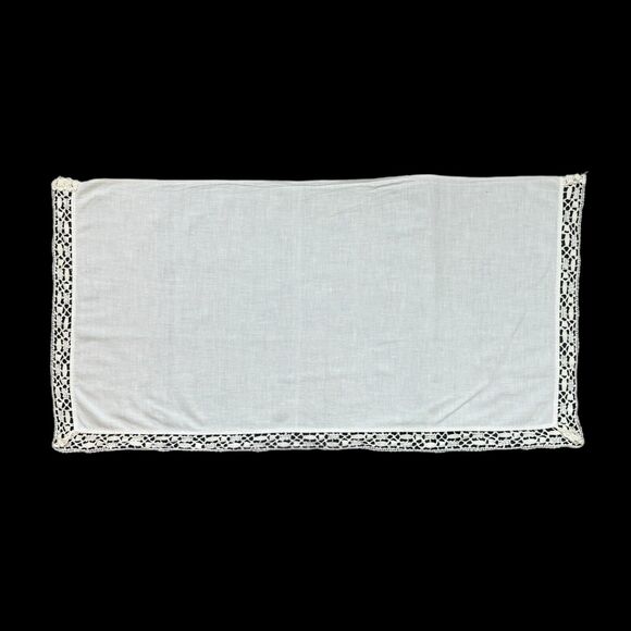 Crochet Lace Edge Dresser Scarf Cottage Core Shabby Decor Granny Vintage - Picture 1 of 3